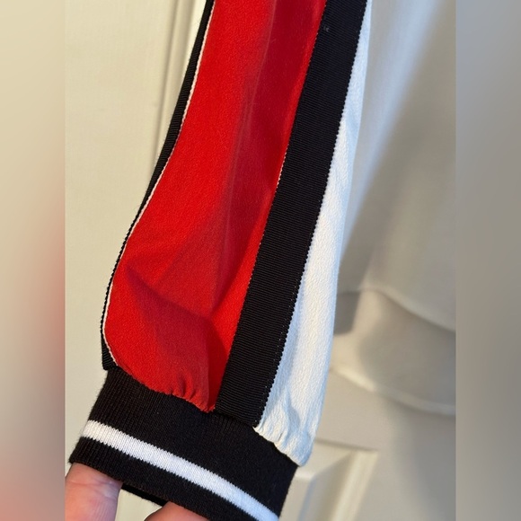 RO & DE White Blouse Red Black Sleeve Stripes Sz MED Elastic Cuffs Back Zipper - Picture 5 of 12